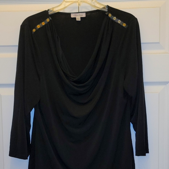 Calvin Klein Tops - ♻️ 5/$50 3/4 Sleeve Calvin Klein Shirt